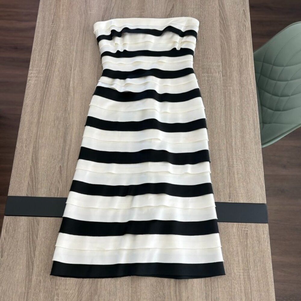 BCBG Max Azria Black & White Strapless Striped Dress Size 6 Cocktail Dress